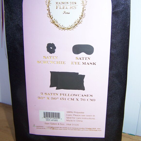 Maison Des Fleurs NWT 4pc Satin Beauty Set - Black - Picture 3 of 3